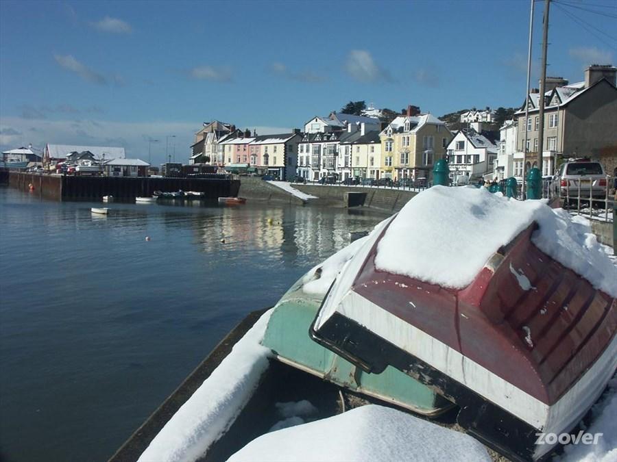 The Britannia Coaching Inn Aberdyfi Exterior photo